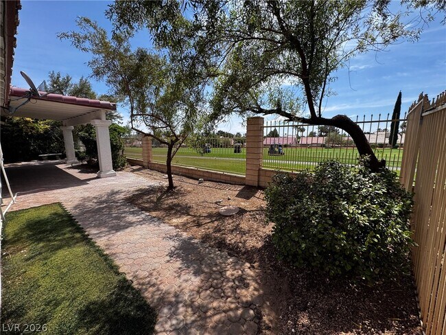 Building Photo - 5117 Elm Grove Dr