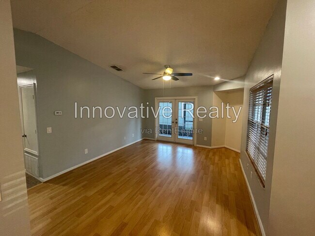 Building Photo - 110 Cobblestone Way