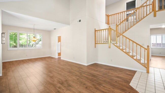 Building Photo - 4 BR/3BA Home in Laurel Creek with Park-Like Backyard!