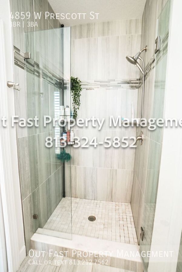 Building Photo - 4859 W Prescott St