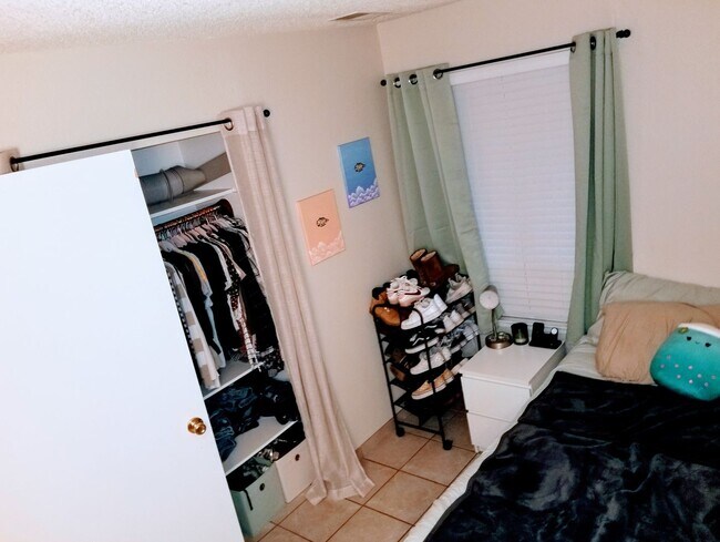 Building Photo - 1 Bed, 1 Bath. Condo! Next to the Heart of NAU Campus!  - Students & Cats OK!! NO Dogs! Avail. Ma...