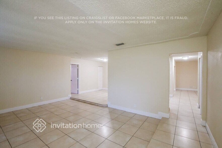 Building Photo - 11171 NW 36th St