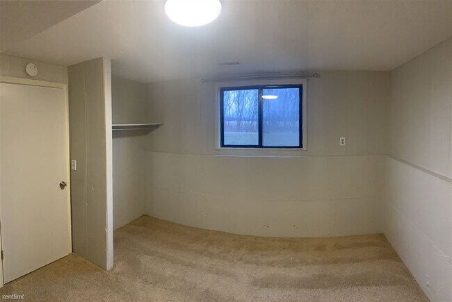 Building Photo - 5 br, 1 bath Duplex - 5227 Rich St
