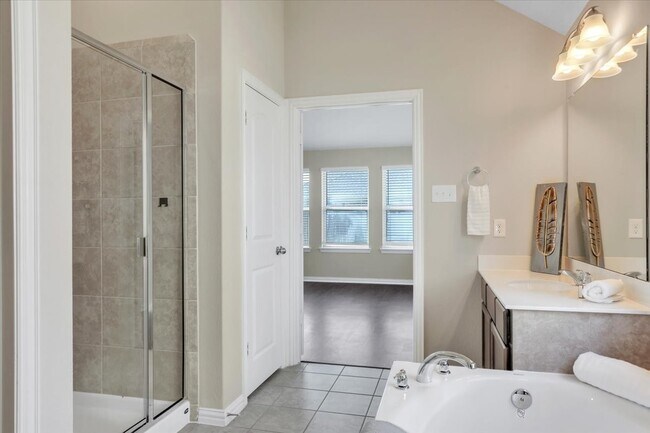 Building Photo - 7036 Terra Ln