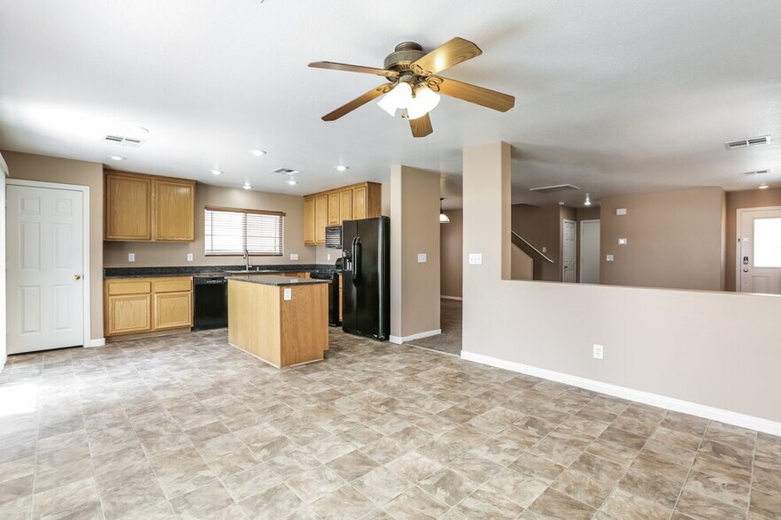 Building Photo - 5033 Diamond Ranch Ave