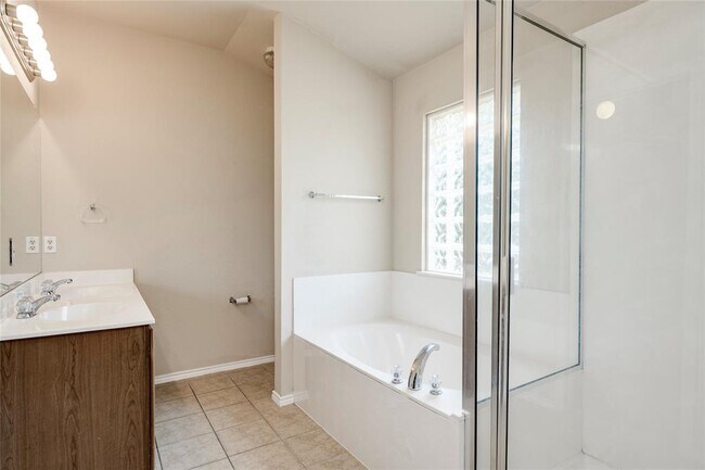 Building Photo - 2509 Pearson Way