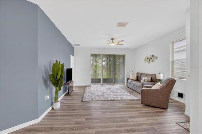 Building Photo - 4027 Westwood Flds Lp