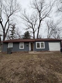 Building Photo - 3 bed 1 bath home for rent!