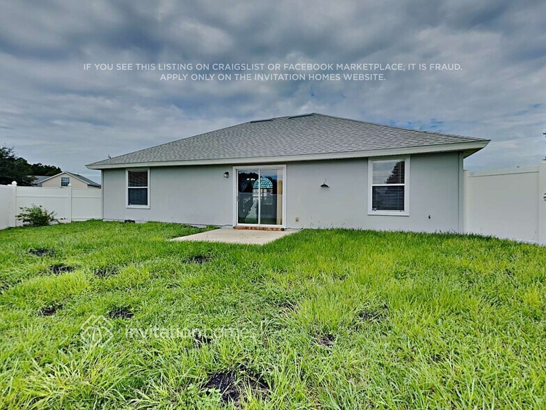 Building Photo - 3755 Arava Dr