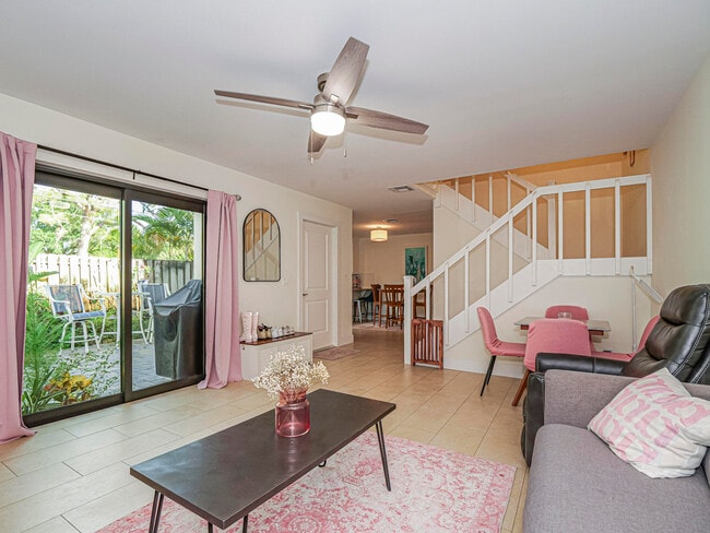 Building Photo - 1001 Royal Palm Blvd