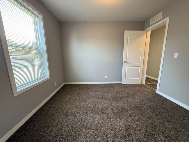 Building Photo - 71676 Heather Ct