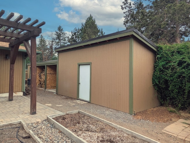 Building Photo - 20952 Desert Wood Dr