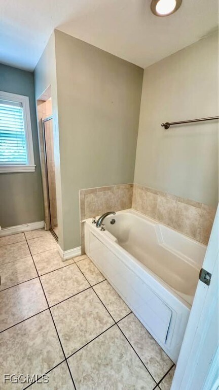 Building Photo - 18374 Columbine Rd