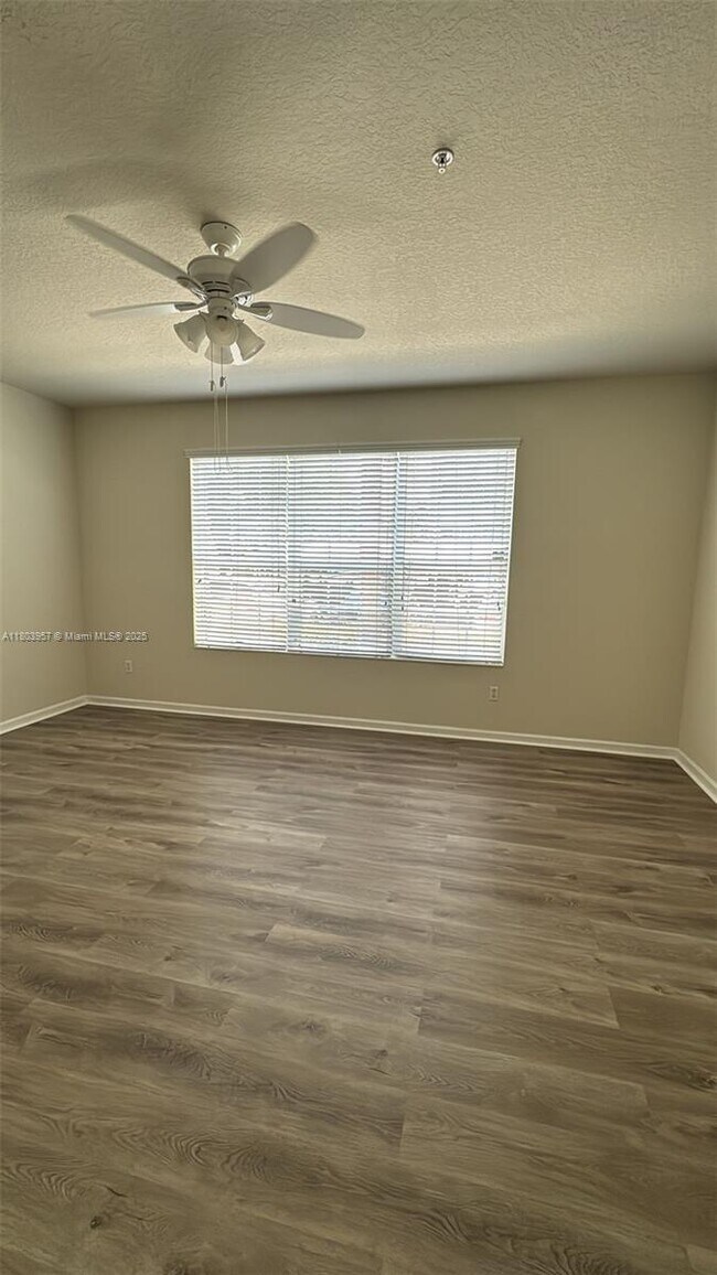 Building Photo - 3356 Robert Trent Jones Dr