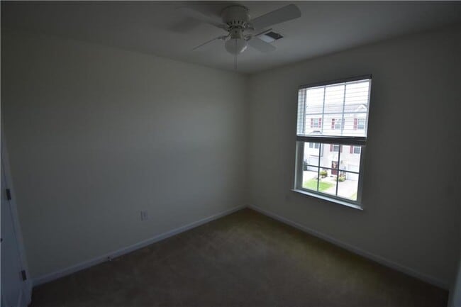 Building Photo - 1 White Rose Lane