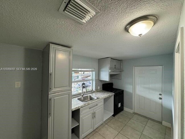 Building Photo - 16025 SW 299th Terrace