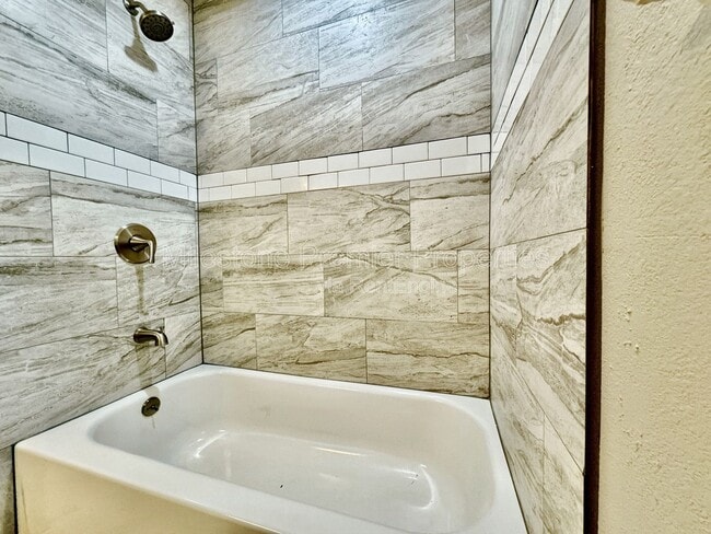 Building Photo - 101 Twining Dr