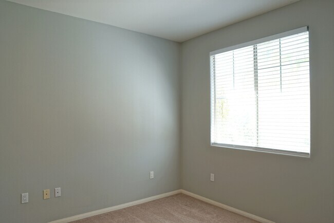 Building Photo - 423 Copper Canyon Rd