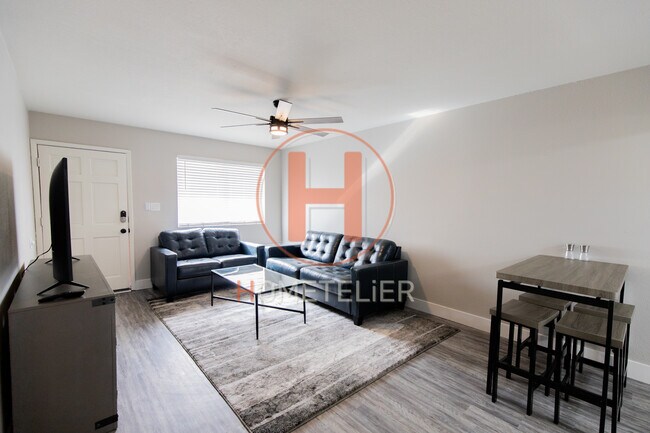 Building Photo - 2812 N 17th Pl
