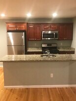 Building Photo - 27 Bedford St