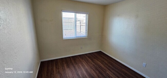 Building Photo - MIRA MESA / SAN DIEGO - Nice 4 Bedroom / 2 Bath House.  AVAILABLE NOW.
