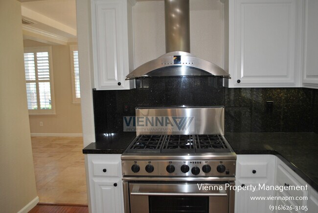 Building Photo - 3750 Jennieke Ct