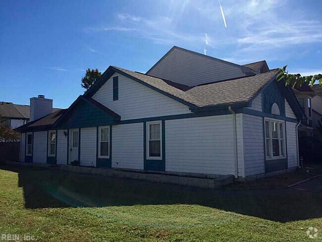 Building Photo - 4641 Stonebridge Lane