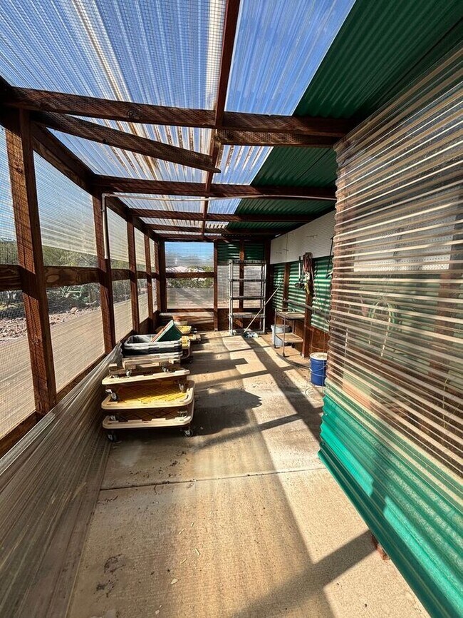 Building Photo - READY TO VIEW NOW! Adorable 3 Bed 2 Bath Home in New River NO HOA