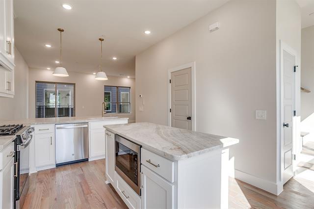 Building Photo - 2820 Weisenberger St