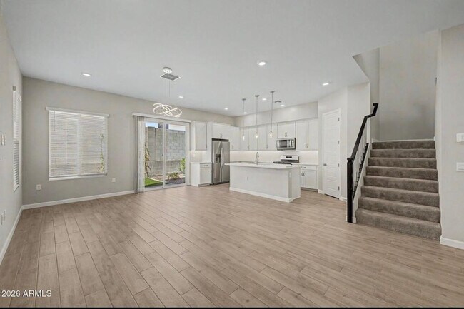 Building Photo - 5016 E Gallop Wy