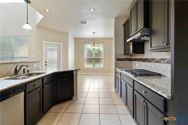 Building Photo - 3621 Cinkapin Dr