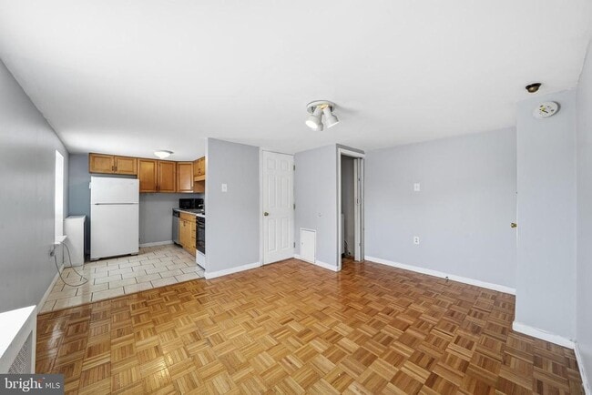 Building Photo - 924 S 10th St