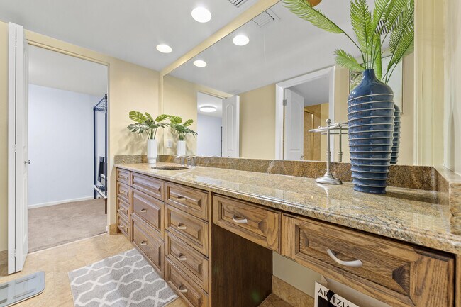 Building Photo - 3610 S Ocean Blvd