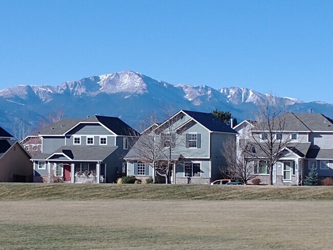 Building Photo - 6124 Scottsbluff Dr