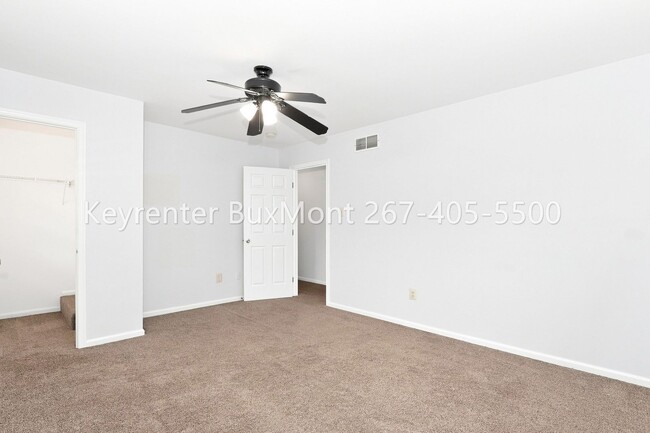 Building Photo - 5008 Rebecca Fell Dr