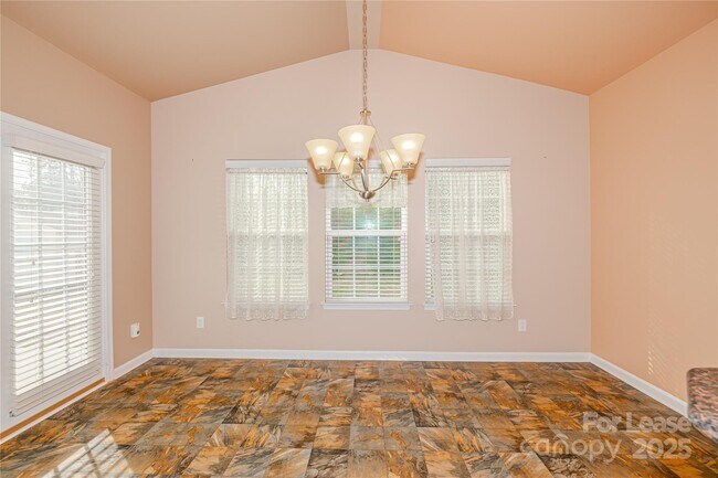 Building Photo - 7402 Dover Mill Dr SW