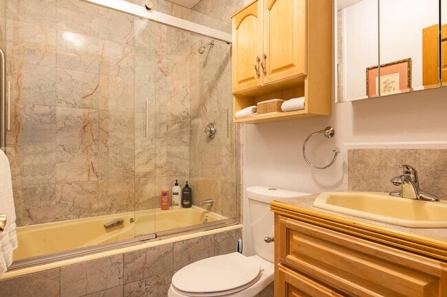 Building Photo - 152 Central Ave