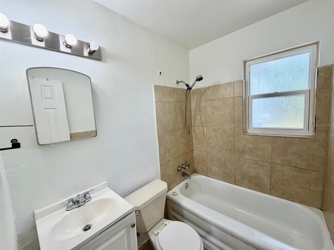 Building Photo - 4627 19th Ave S