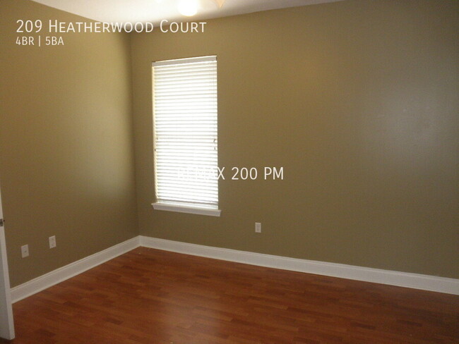 Building Photo - 209 Heatherwood Ct