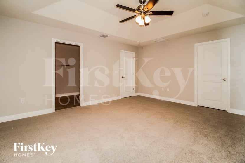 Building Photo - 24144 Plymouth Hollow Cir