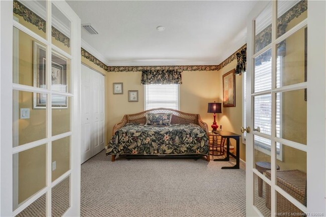 Building Photo - 2698 SW Versailles Terrace