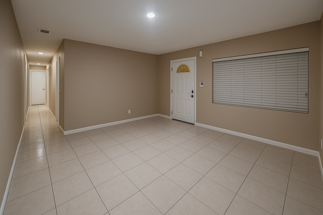 Building Photo - 4837 Shoshone St