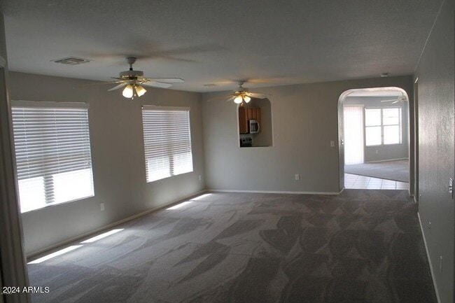 Building Photo - 10522 W Louise Dr