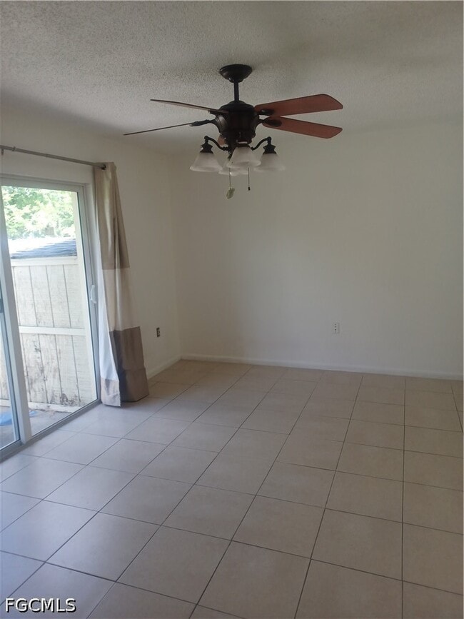 Building Photo - 4808 Lucaya Dr