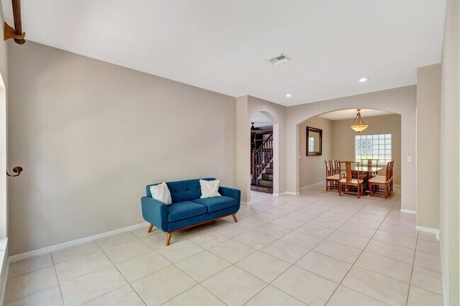 Building Photo - 6788 Hendry Dr
