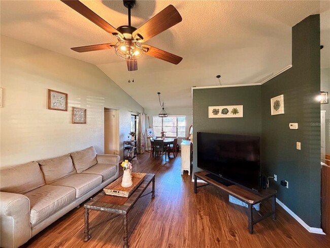 Building Photo - 7308 Fairwood Ave