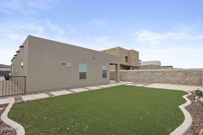 Building Photo - 15129 Imagine Dr