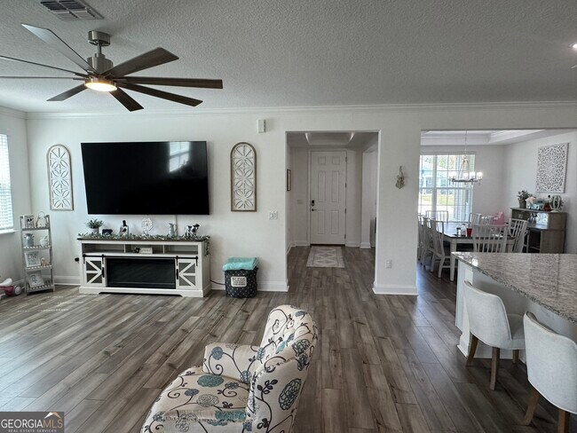 Building Photo - 205 Starboard Ct