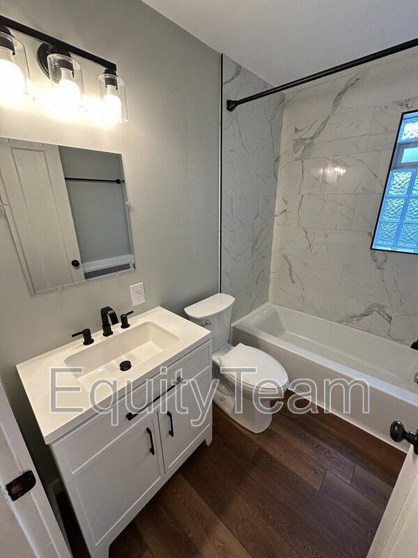 Building Photo - 1219 Franklin Ave