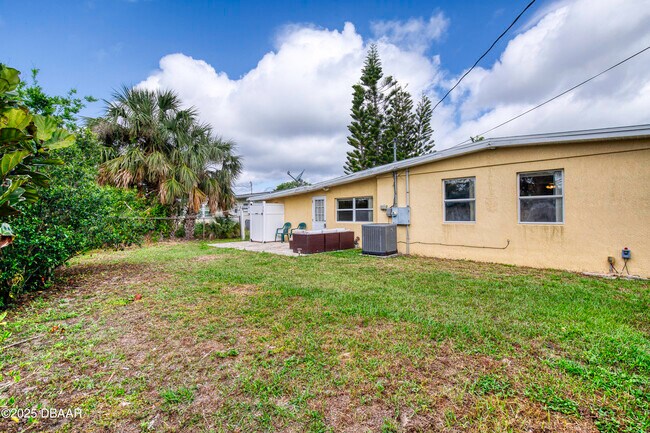 Building Photo - 114 Lynnhurst Dr